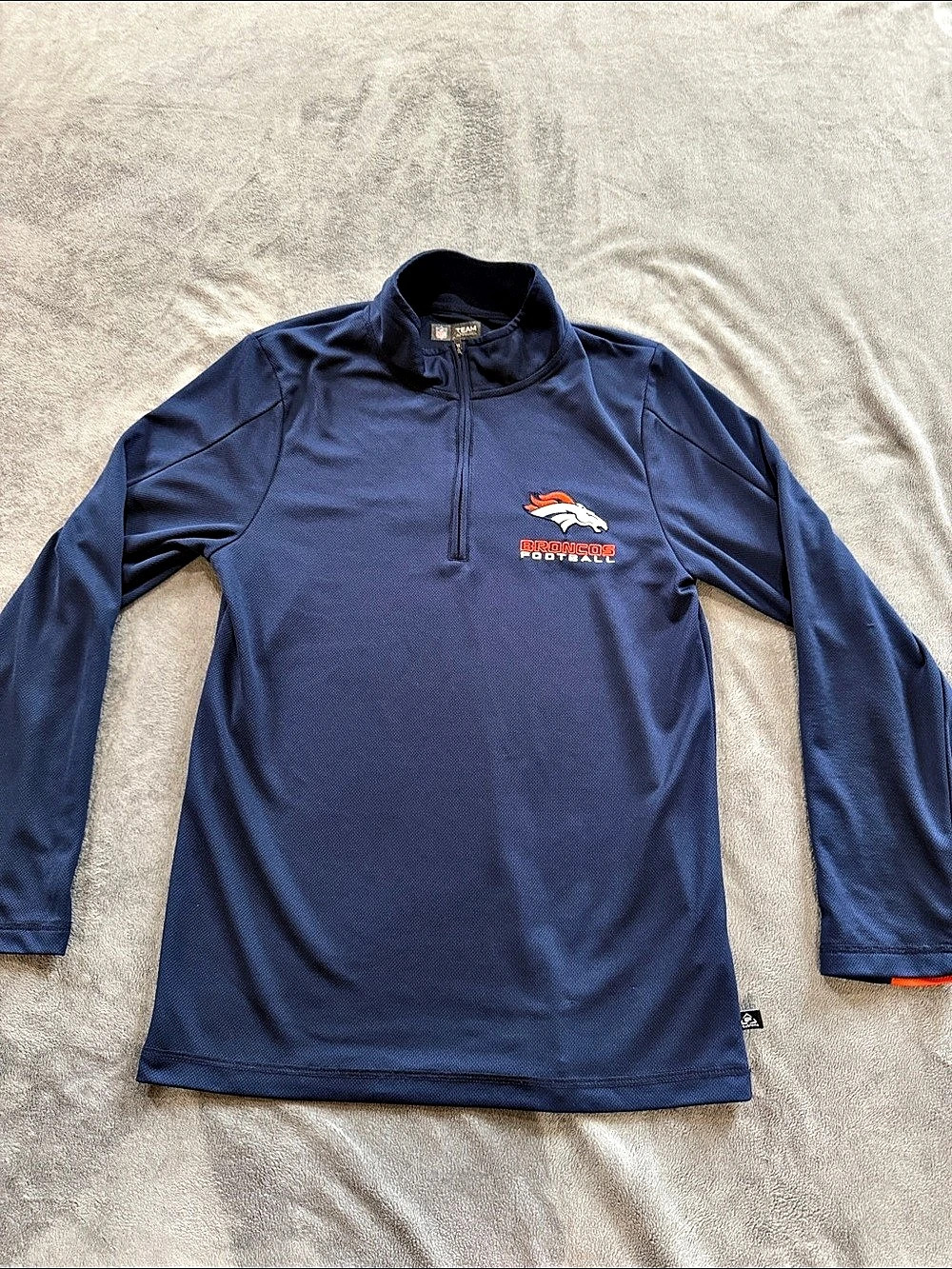 NFL Team Apparel Denver Broncos 1/4 Zip Blue Size S, Like New